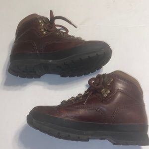 Brown leather Timberland hiking boots 🥾 size 7M